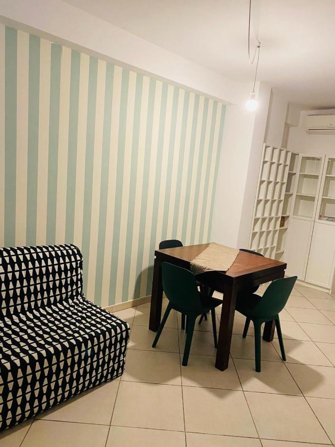 Bari Blue Apartment Bagian luar foto
