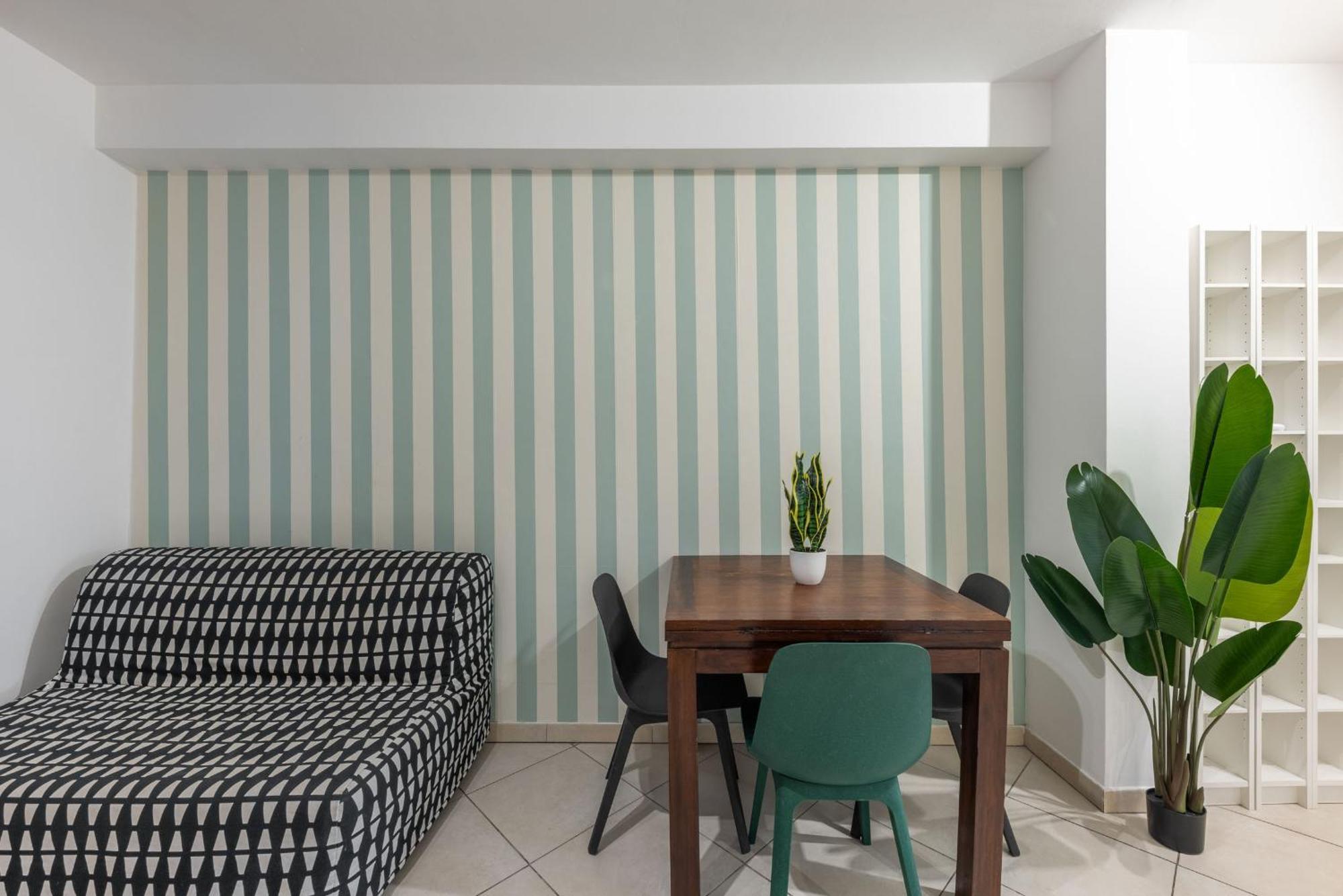 Bari Blue Apartment Bagian luar foto